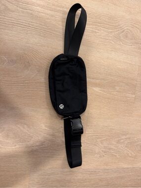 lululemon everywhere belt bag
